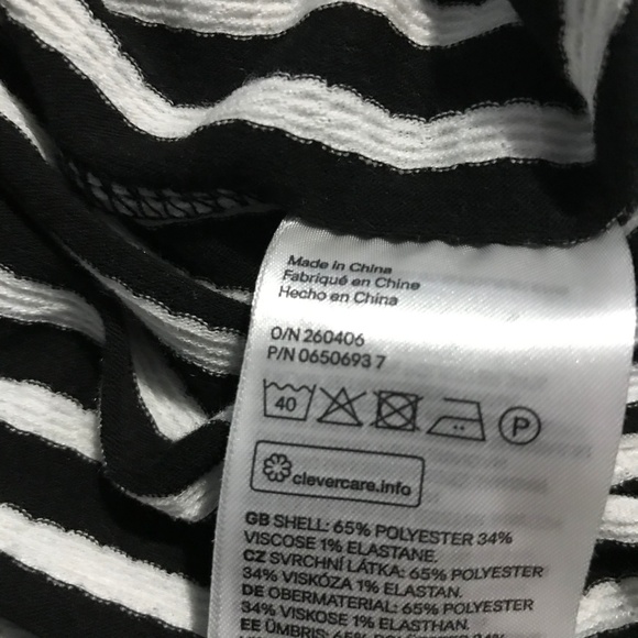 H&M Black and White Off-the-Shoulder Pinstripe Top - Picture 5 of 5